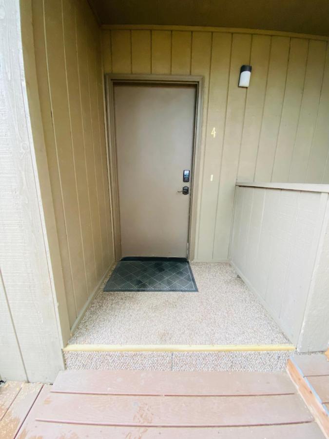 Beautiful 2 Bedroom 1 Bath Apartment With Private Garage Anchorage Exterior photo