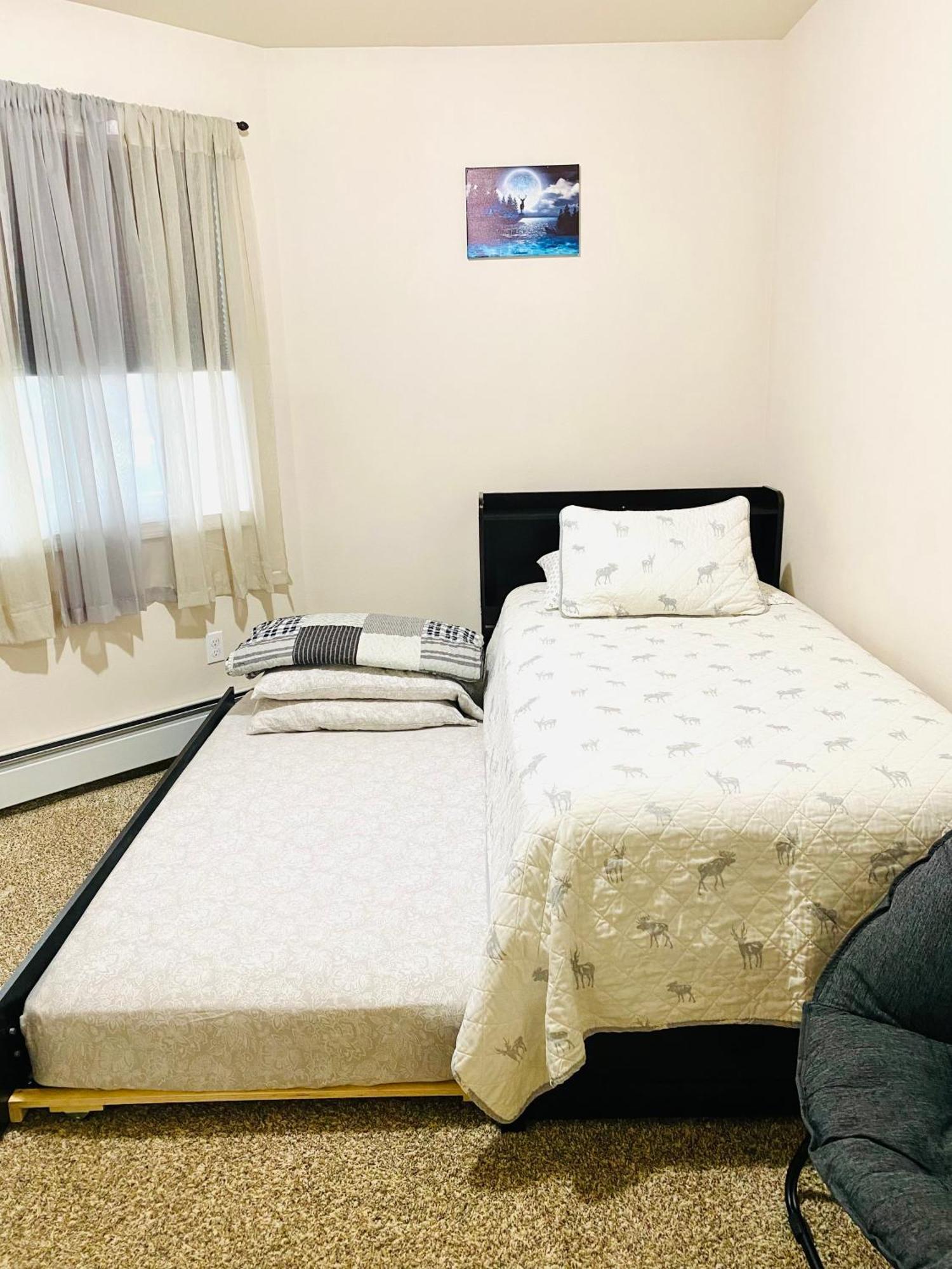 Beautiful 2 Bedroom 1 Bath Apartment With Private Garage Anchorage Exterior photo
